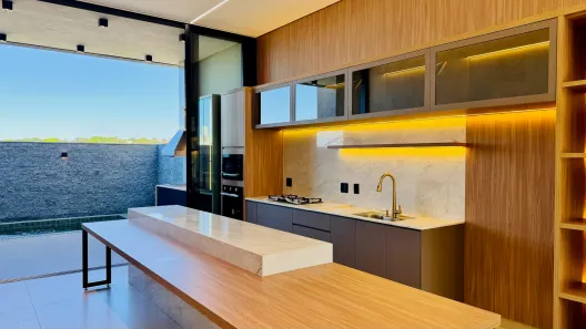 Casa de Condomínio com 3 Quartos à venda, 151m² no Jardins Sevilha, Aparecida de Goiânia