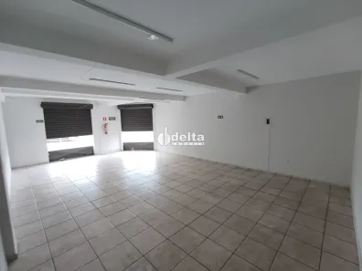 Ponto Comercial para alugar, 206m² no Tubalina, Uberlândia
