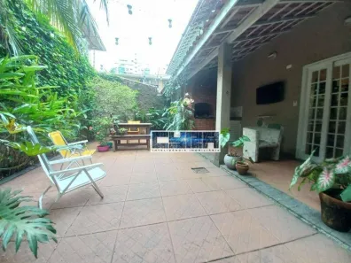 Sobrado com 3 Quartos à venda, 175m² no Itararé, São Vicente