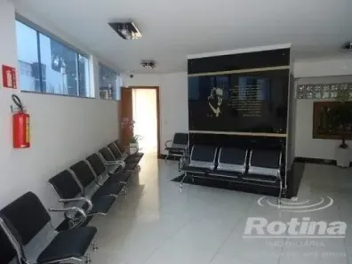 Sala Comercial para alugar, 22m² no Saraiva, Uberlândia
