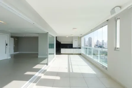 Apartamento com 4 Quartos à venda, 241m² no Água Branca, São Paulo
