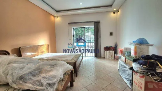 Casa com 2 Quartos para alugar, 200m² no Parque Imperial, São Paulo