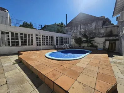 Sobrado com 4 Quartos à venda, 281m² no Vila Jardim, Porto Alegre