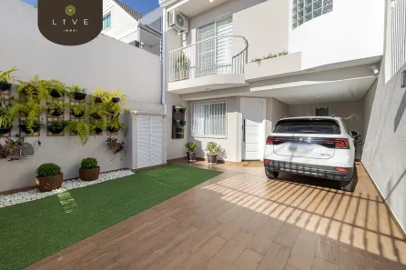 Sobrado com 3 Quartos à venda, 163m² no Vista Alegre, Curitiba