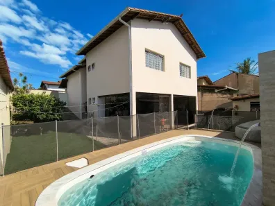 Casa com 2 Quartos à venda, 370m² no Bom Retiro, Betim