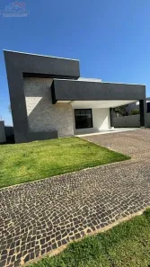 Casa de Condomínio com 4 Quartos à venda, 242m² no Loteamento Caribe, Palmas