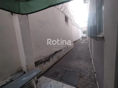 Apartamento com 4 Quartos para alugar, 193m² no Nossa Senhora Aparecida, Uberlândia