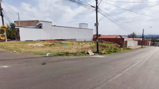 Lote/Terreno à venda, 135m² no Jardim Novo II, Rio Claro