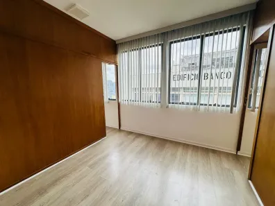 Sala Comercial com 3 Quartos para alugar, 45m² no Centro, Curitiba