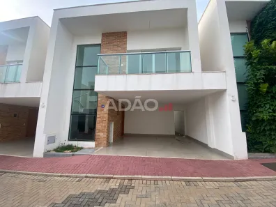 Casa de Condomínio com 3 Quartos à venda, 154m² no Jardim Vitória, Goiânia