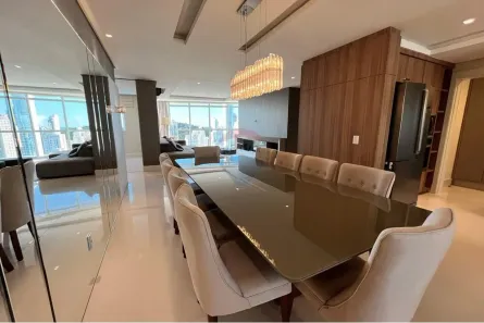 Apartamento com 4 Quartos para alugar, 228m² no Centro, Balneário Camboriú