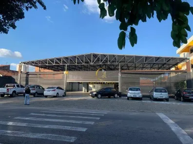 Ponto Comercial para alugar, 200m² no Bosque dos Eucaliptos, São José dos Campos