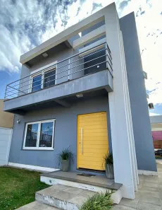 Sobrado com 3 Quartos à venda, 166m² no Jardim dos Lagos, Guaíba