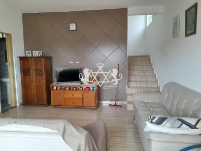 Sobrado com 4 Quartos à venda, 161m² no Jardim Califórnia, Caraguatatuba