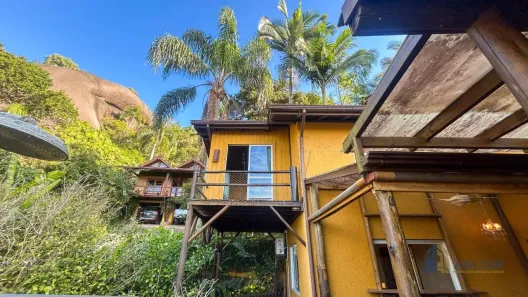 Casa com 4 Quartos para alugar, 246m² no Lagoa da Conceição, Florianópolis