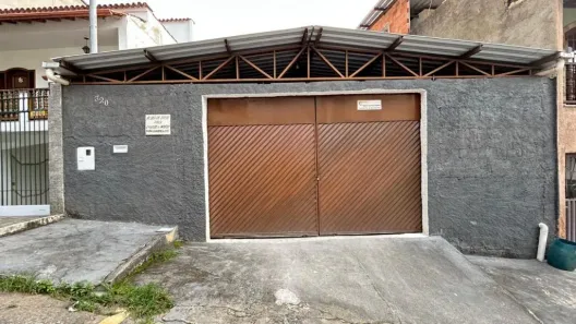 Galpão/Depósito/Armazém à venda, 222m² no Democrata, Juiz de Fora