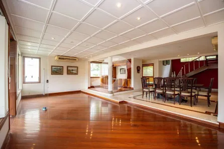 Casa de Condomínio com 5 Quartos à venda, 550m² no Piratininga, Niterói