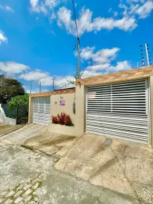 Casa com 4 Quartos à venda, 220m² no Quarenta, Campina Grande