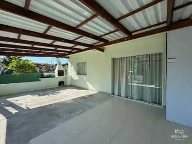 Casa com 2 Quartos para alugar, 110m² no Boa Vista, Joinville