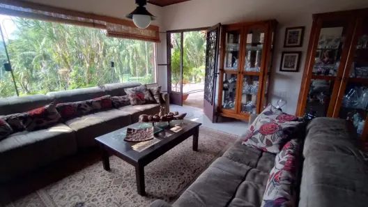 Casa de Condomínio com 4 Quartos para alugar, 2800m² no Jardim Caiapiá, Cotia