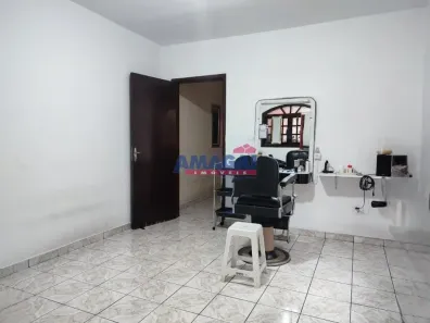 Casa com 2 Quartos à venda, 127m² no Vila Martinez, Jacareí