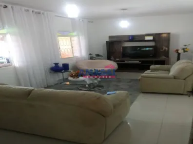 Casa com 3 Quartos à venda, 173m² no Conjunto São Benedito, Jacareí