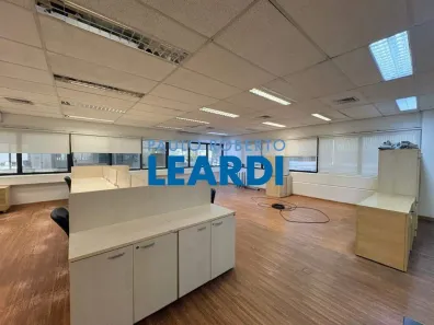 Sala Comercial com 8 Quartos para alugar, 356m² no Água Branca, São Paulo