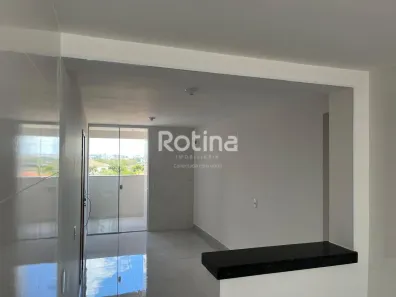 Apartamento com 2 Quartos à venda, 77m² no Segismundo Pereira, Uberlândia