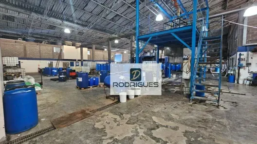 Galpão/Depósito/Armazém à venda, 1780m² no Canhema, Diadema