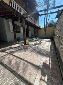 Casa com 5 Quartos à venda, 220m² no Vila Cristina, Betim