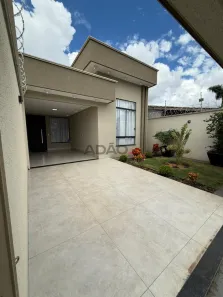 Casa de Condomínio com 3 Quartos à venda, 138m² no Jardim Balneário Meia Ponte, Goiânia