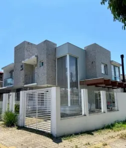 Casa com 2 Quartos à venda, 175m² no Igara, Canoas