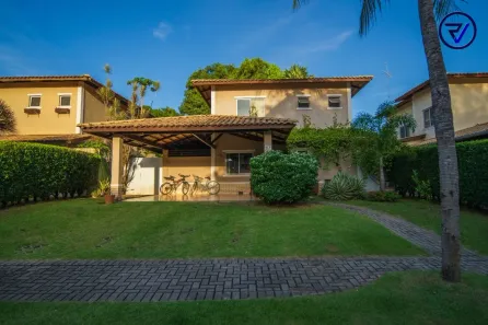 Casa de Condomínio com 3 Quartos à venda, 250m² no Coaçu, Eusébio