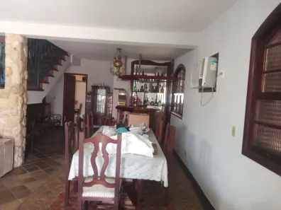 Casa com 4 Quartos à venda, 280m² no Piratininga, Niterói