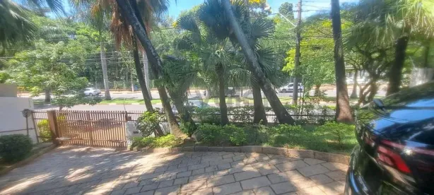 Casa com 4 Quartos para venda ou aluguel, 375m² no Parque Taquaral, Campinas