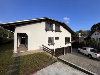 Prédio Comercial para alugar, 329m² no Saguaçu, Joinville