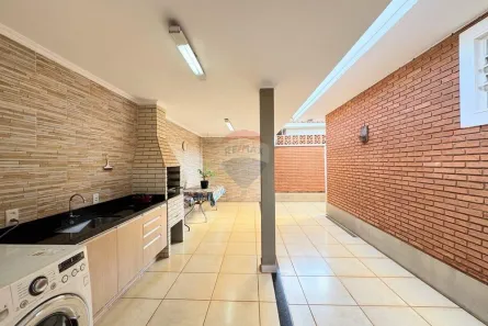 Casa com 3 Quartos à venda, 230m² no Jardim São Luiz, Ribeirão Preto
