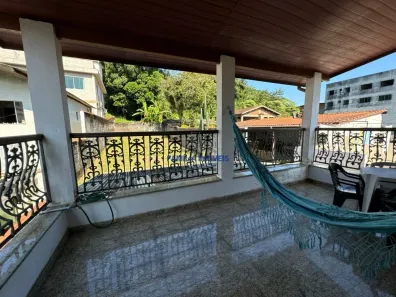Sobrado com 3 Quartos à venda, 450m² no Morro Nova Cintra, Santos