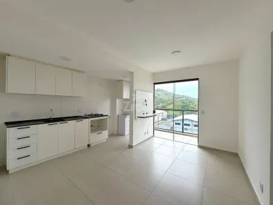 Apartamento com 2 Quartos para alugar, 55m² no Badenfurt, Blumenau