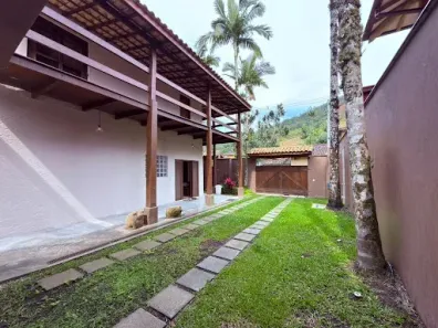 Casa com 3 Quartos para venda ou aluguel, 234m² no Camburi, São Sebastião