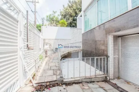 Sobrado com 3 Quartos à venda, 600m² no Jardim da Glória, São Paulo