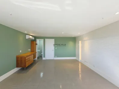 Ponto Comercial para alugar, 40m² no Passo da Areia, Porto Alegre