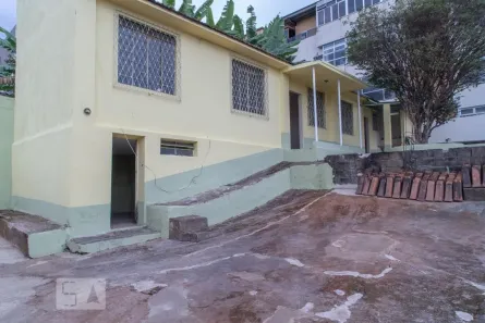 Casa com 3 Quartos à venda, 380m² no Coração Eucarístico, Belo Horizonte