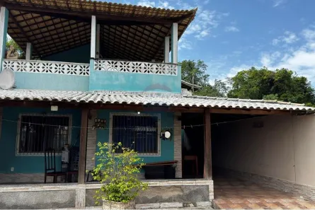Casa com 2 Quartos à venda, 114m² no Jardim Esperança, Cabo Frio