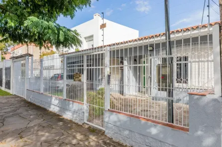 Casa com 3 Quartos à venda, 360m² no Nonoai, Porto Alegre