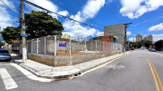 Sala Comercial para alugar, 325m² no Centro, Taubaté