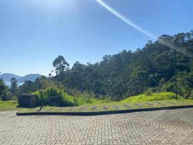 Lote/Terreno à venda, 1700m² no Cacupé, Florianópolis