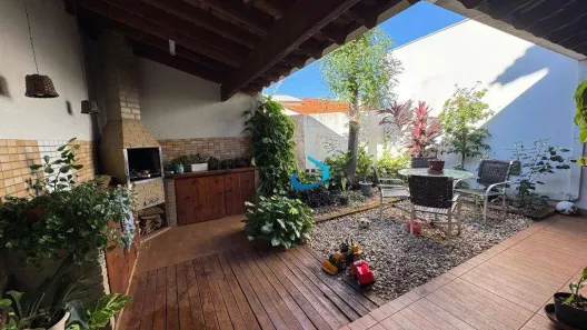 Casa de Condomínio com 3 Quartos à venda, 120m² no Jardim Maria Luiza, Londrina