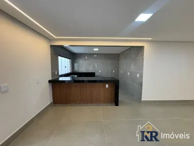 Casa com 4 Quartos à venda, 150m² no Água Branca, Goiânia