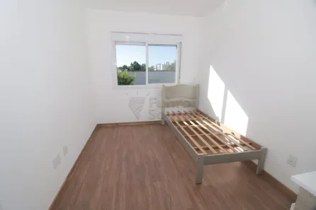 Apartamento com 2 Quartos para alugar, 107m² no Porto, Pelotas